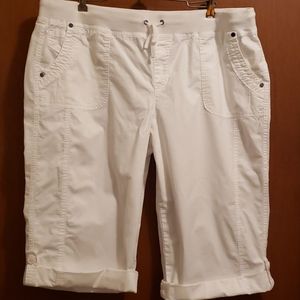 Women's Plus Size Capris